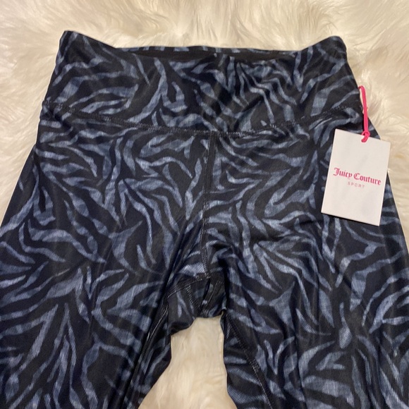 Juicy Couture Sport Black Print Capri Cropped Athletic Leggings Size Small NWT - Picture 2 of 7